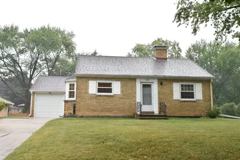 4058 N 94th, Wauwatosa, WI 53222