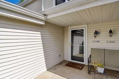 2129 E Broadway #B, Waukesha, WI 53186
