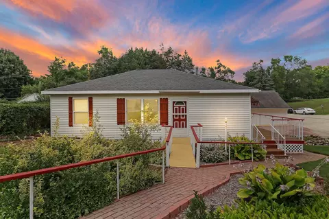 8441 Heather, Burlington, WI 53105