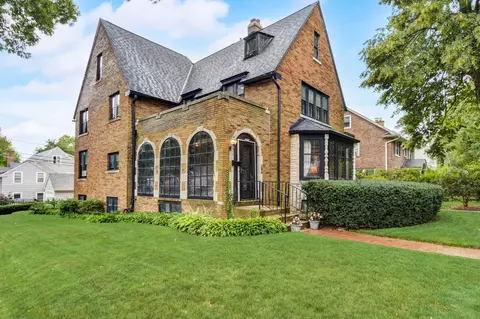 4224 N Maryland, Shorewood, WI 53211