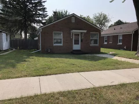 5240 N 27th, Milwaukee, WI 53209
