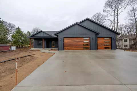 N7005 Pine, Holland, WI 54636