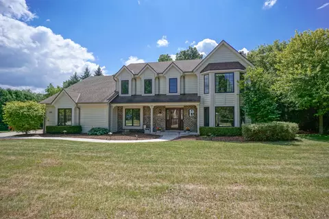 1311 Shelly, Hartland, WI 53029
