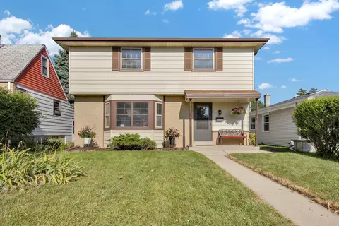 924 S 116th, West Allis, WI 53214
