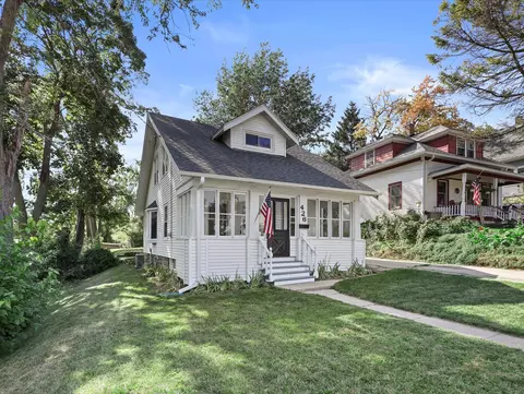 426 Fairview, Waukesha, WI 53188