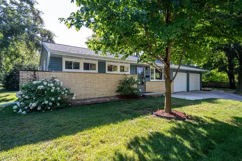 w61n720 Mequon, Cedarburg, WI 53012