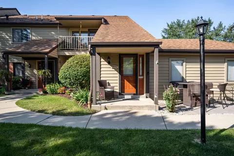 3711 W Loomis, Greenfield, WI 53221