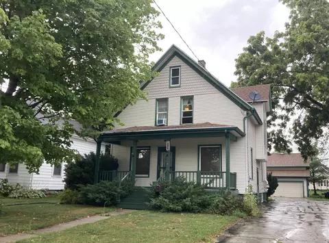 44 E Rogers, Hartford, WI 53027