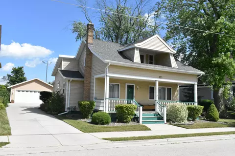 119 S 10th, Oostburg, WI 53070