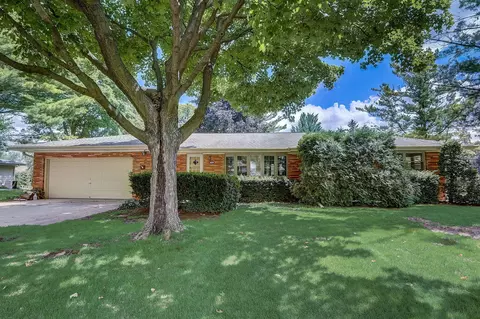 1880 Lone Oak, Brookfield, WI 53045