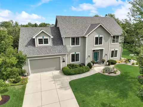 w73n412 Greystone, Cedarburg, WI 53012