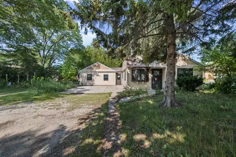 5247 S Whitnall, Cudahy, WI 53110
