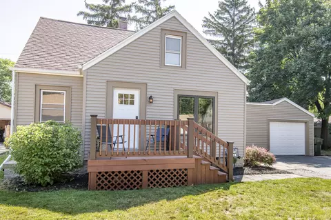 1334 S 95th, West Allis, WI 53214