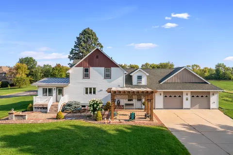 W4558 Smith, Lebanon, WI 53098