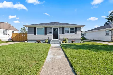 1610 26th, Kenosha, WI 53140