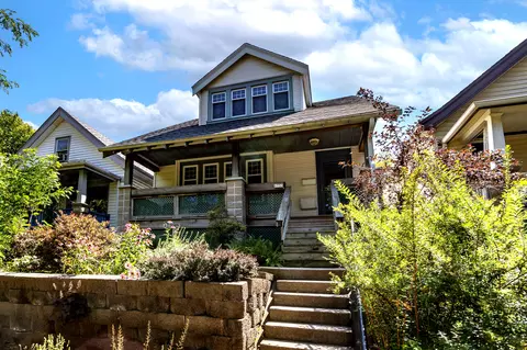 1733 E Bennett, Milwaukee, WI 53207