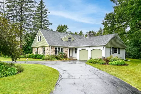918 W Laramie, Bayside, WI 53217