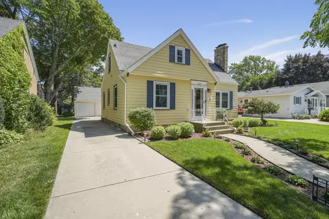 7713 34th, Kenosha, WI 53142
