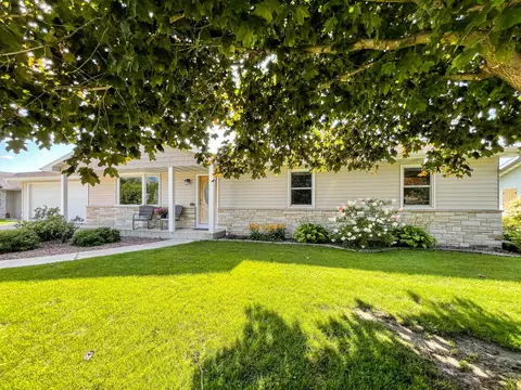 1703 Harrison, New Holstein, WI 53061