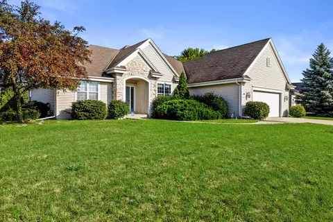 645 Swan, Waterford, WI 53185