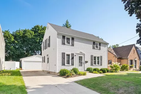 1118 Fairmont, Manitowoc, WI 54220