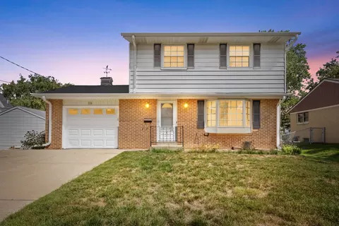 316 W Rogers, Hartford, WI 53027