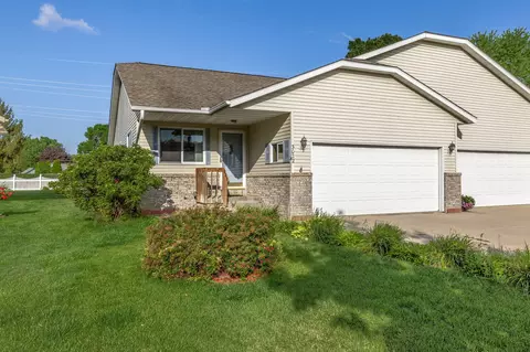3022 33rd, La Crosse, WI 54601