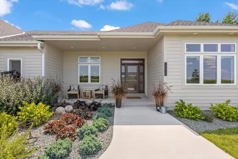 34915 Huebner, Summit, WI 53066