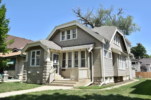 2866 N 40th, Milwaukee, WI 53210