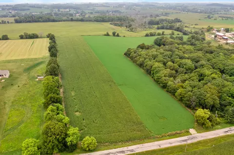 Lt4 Townline, Wayne, WI 53040