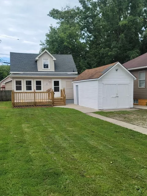 1019 Parker, Racine, WI 53403