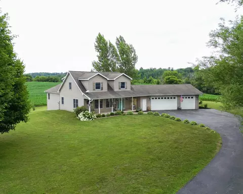 21551 Elgin, Greenfield, WI 54660