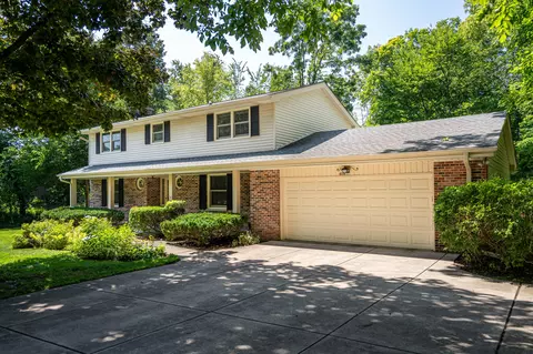 1635 Milrod, Brookfield, WI 53005