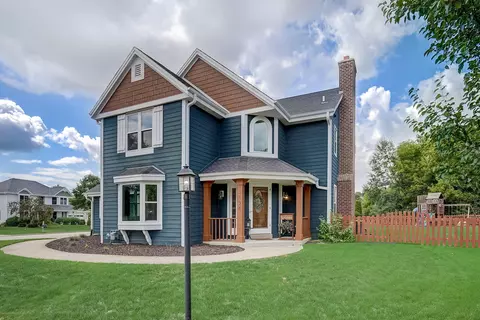 3104 River, Waukesha, WI 53189