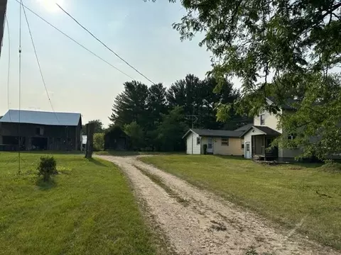 n9135 Stringers Bridge Road, East Troy, WI 53120
