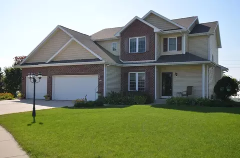 241 E Lake Vw, Whitewater, WI 53190
