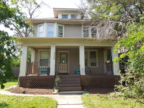 2226 Kinzie, Racine, WI 53405