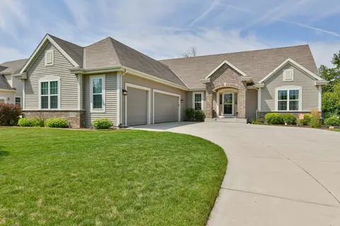 w193n5779 Canary, Menomonee Falls, WI 53051