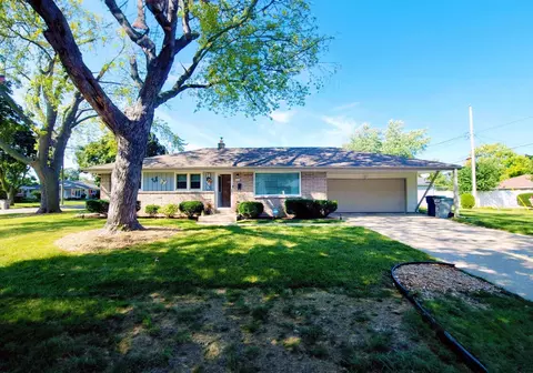 7824 W Verona, Milwaukee, WI 53219