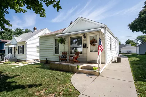 3812 S Logan, Milwaukee, WI 53207