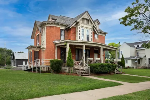 112 10th #106108110, La Crosse, WI 54601