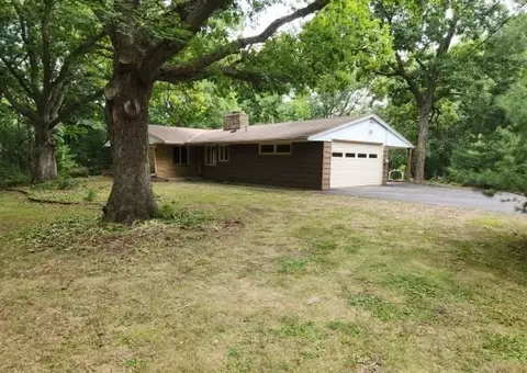 w271s3618 Oak Knl, Waukesha, WI 53189