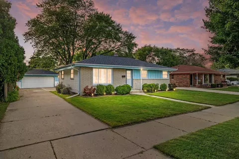 5781 S Indiana, Cudahy, WI 53110