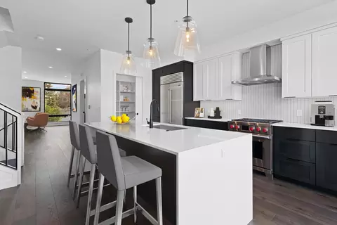 1079 Brookwood, Ashwaubenon, WI 54304