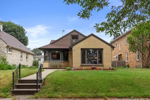 2917 S 38th, Milwaukee, WI 53215