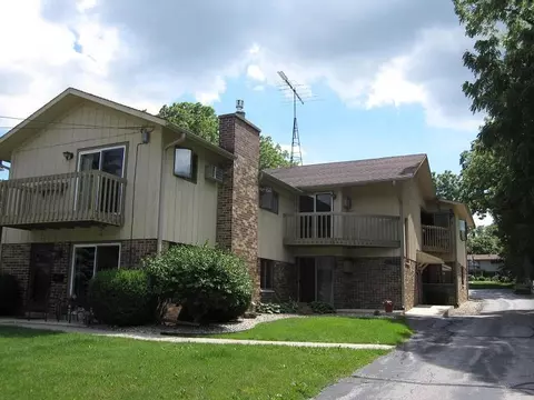 449 W Chestnut #3, Burlington, WI 53105