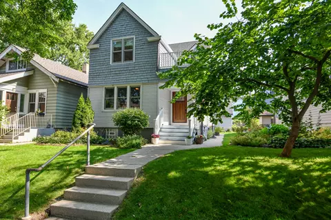 2954 S Wentworth, Milwaukee, WI 53207