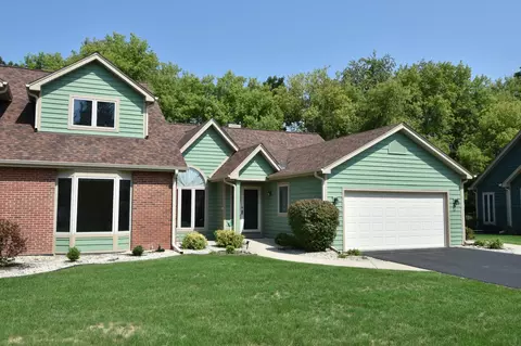n19w26702 Milkweed #B, Pewaukee, WI 53072