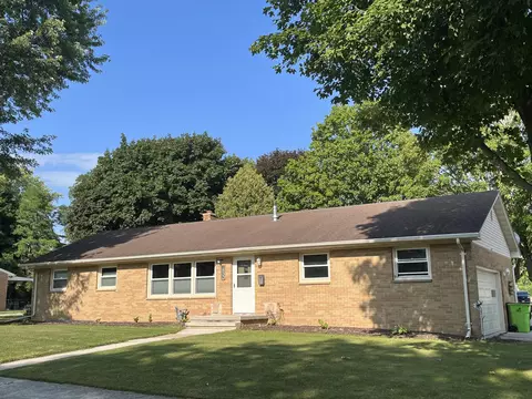 1800 Calumet, New Holstein, WI 53061