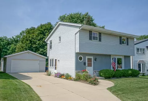 813 S 105th, West Allis, WI 53214